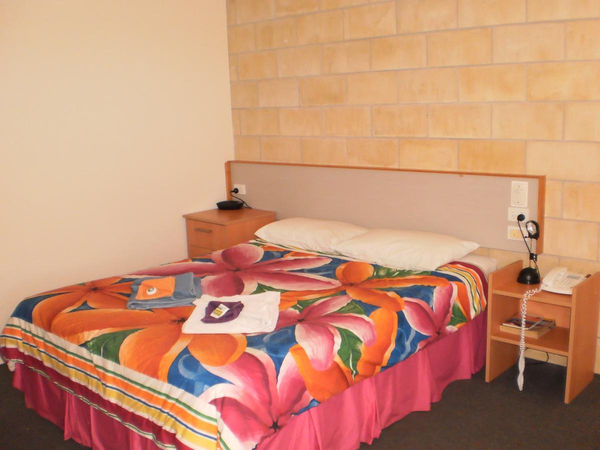 Country View Motel Ilbilbie Εξωτερικό φωτογραφία