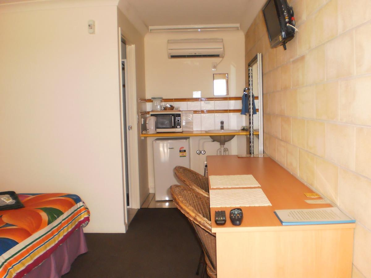 Country View Motel Ilbilbie Εξωτερικό φωτογραφία