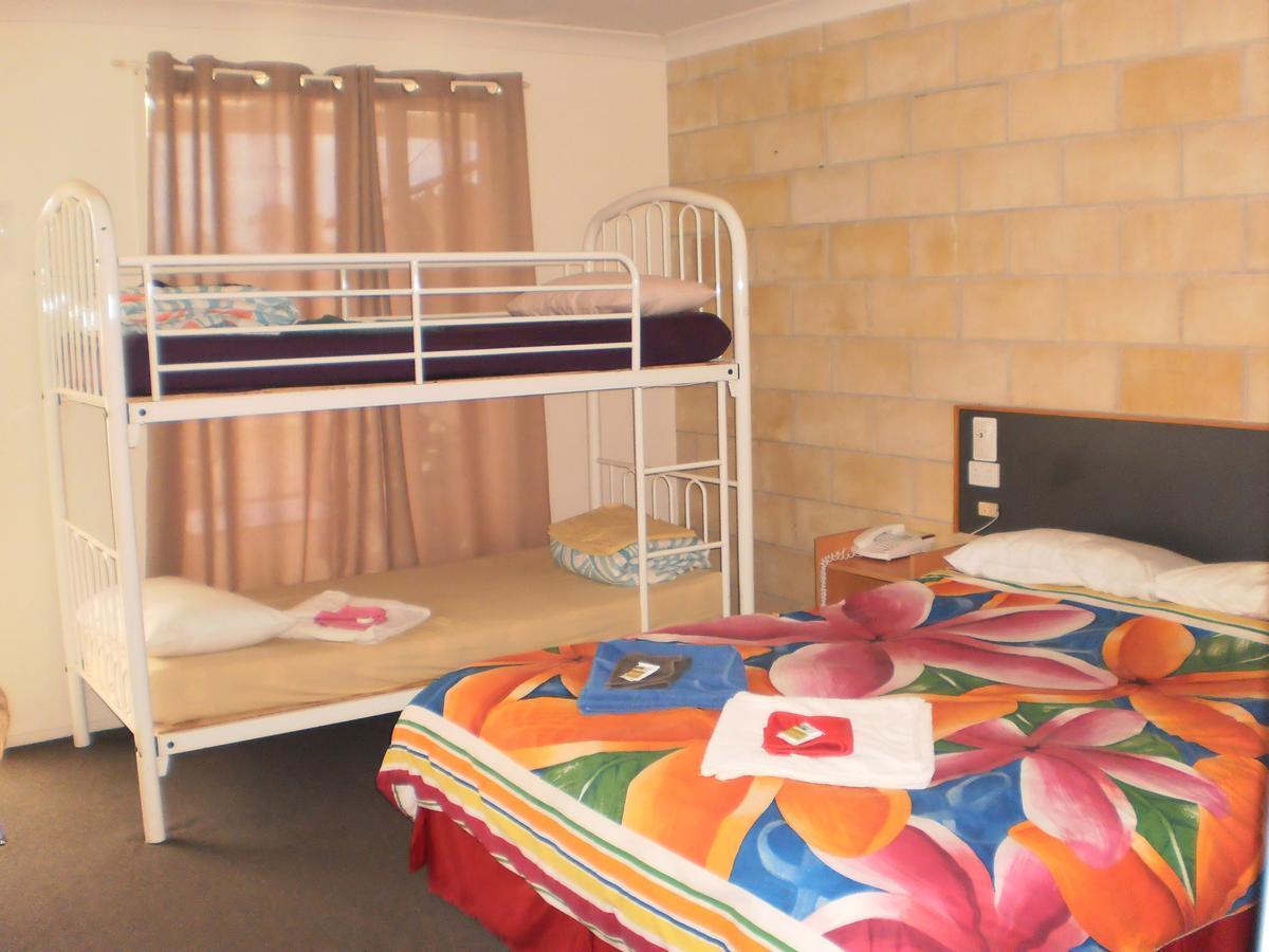 Country View Motel Ilbilbie Εξωτερικό φωτογραφία